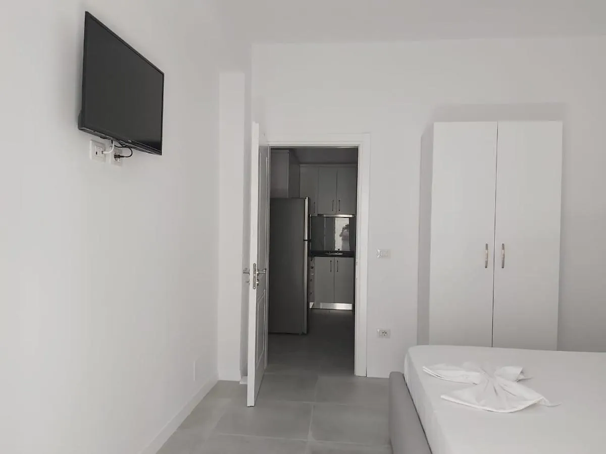 Vila Jona Palase Dhërmi 0*,
